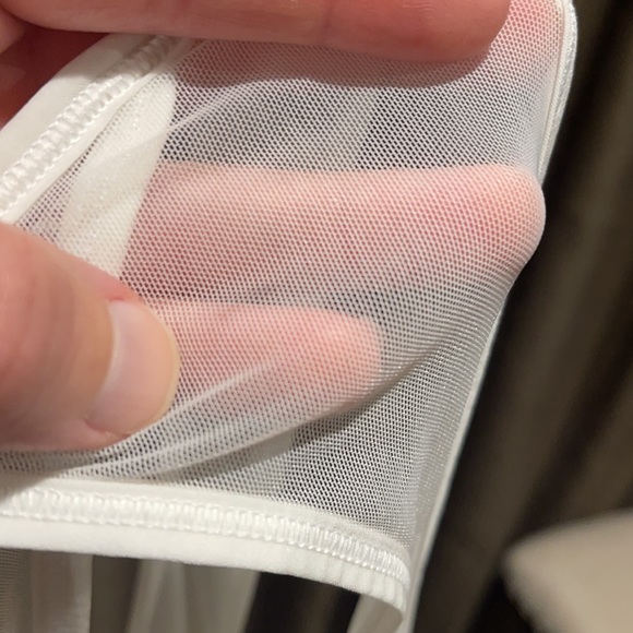 Lululemon top - Picture 4 of 4